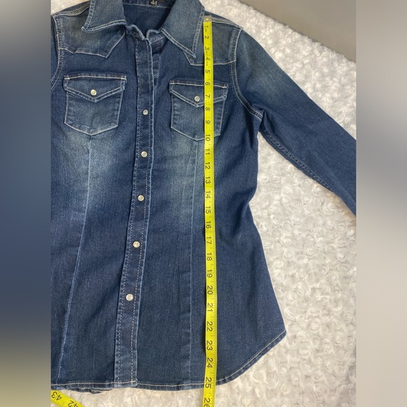 Express distressed denim button down- size small - Picture 7 of 9